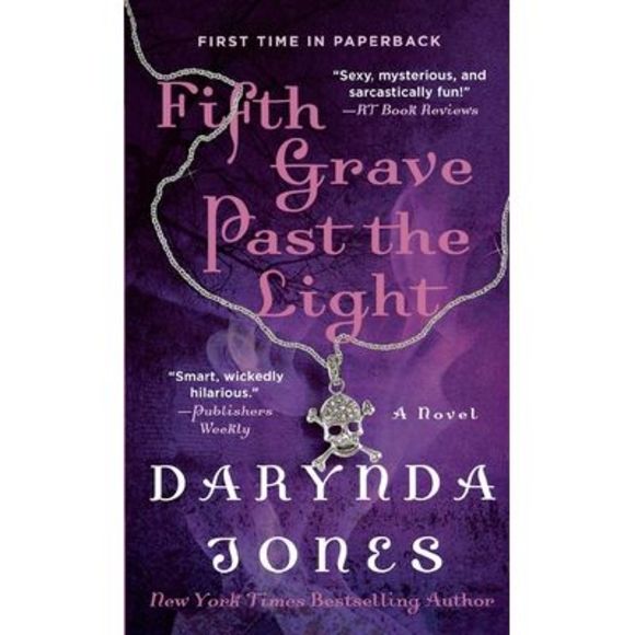 Fifth Grave Past the Light -- Darynda Jones - Picture 1 of 1
